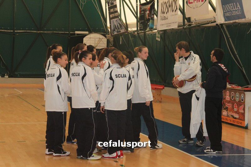120218 basket 013_tn.jpg
